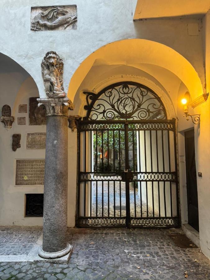 Rome Center, Luxury & History In Via Monserrato Экстерьер фото
